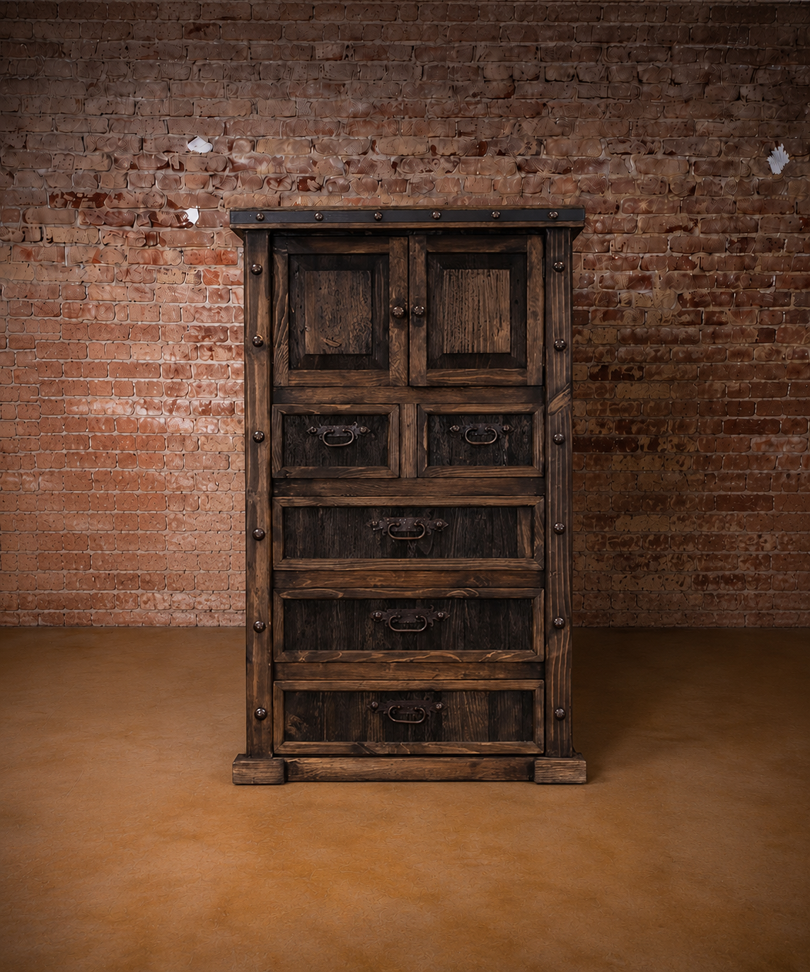Laguna Chest