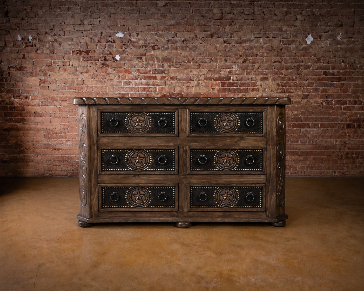 Cowhide Rope & Star Dresser