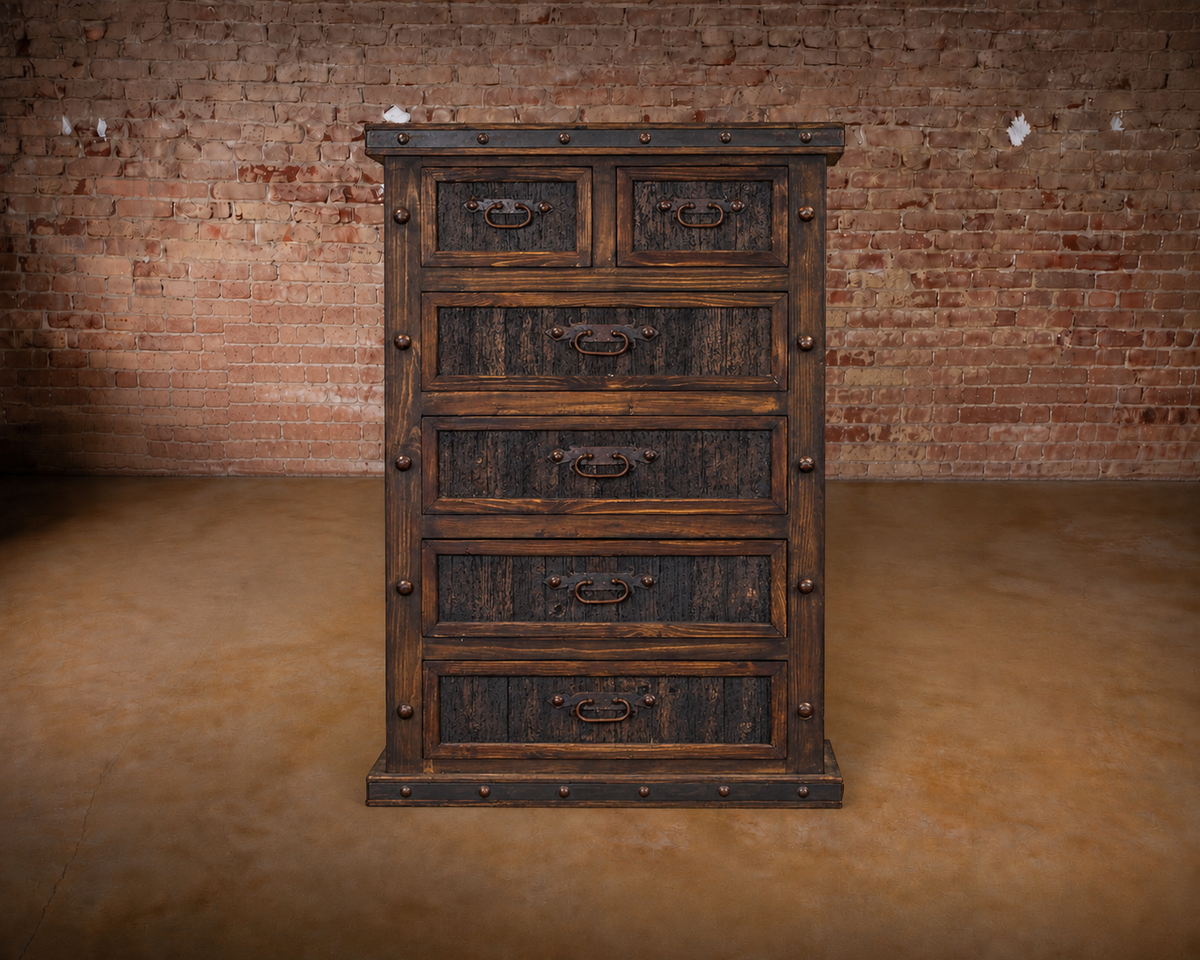 Finca Chest