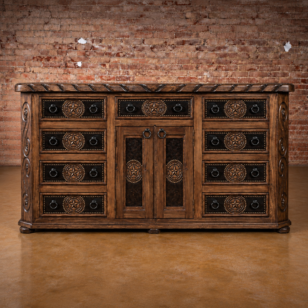 XL Cowhide Rope & Star Dresser