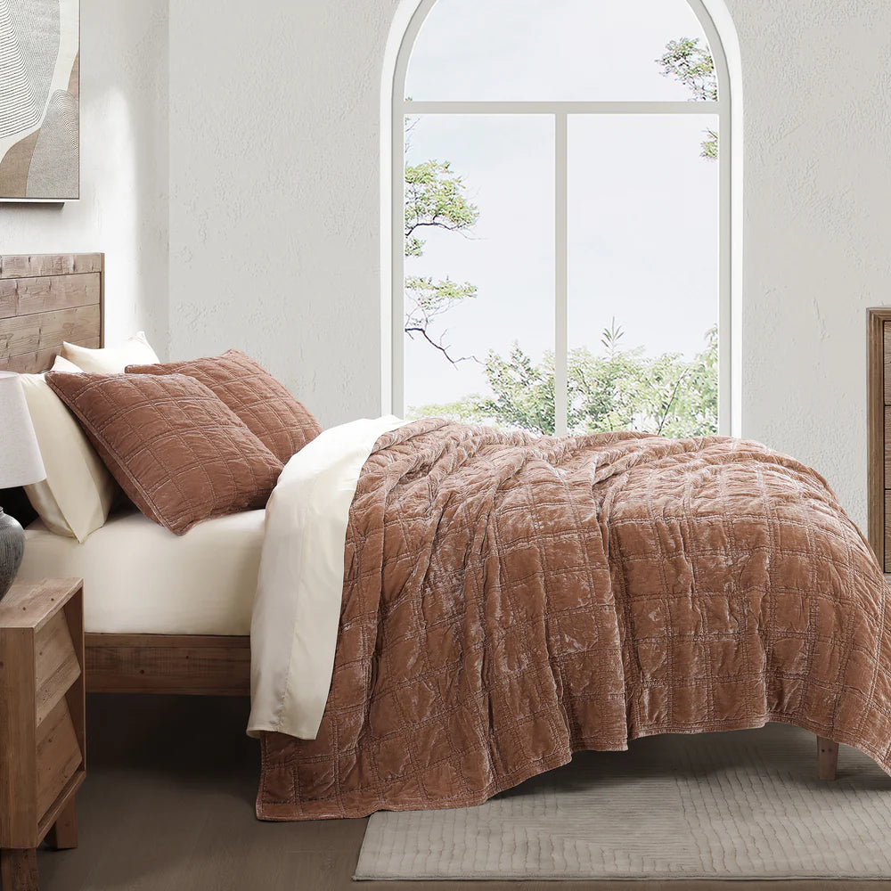 Velvet Double Box Stitch Quilt Set