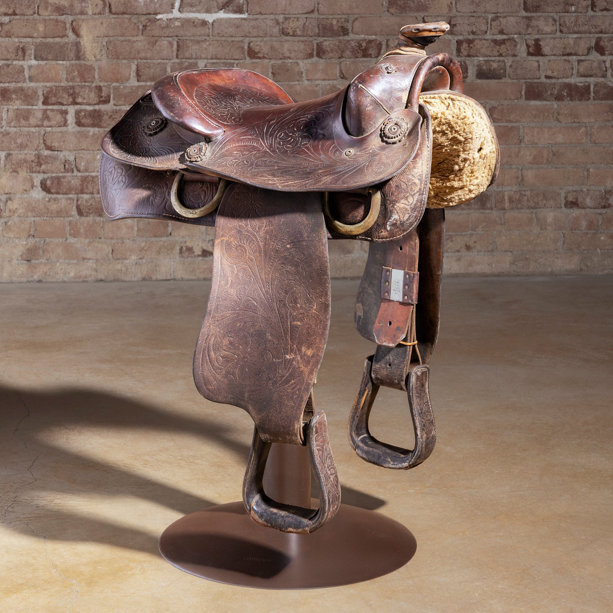 Retired Saddle No. 033