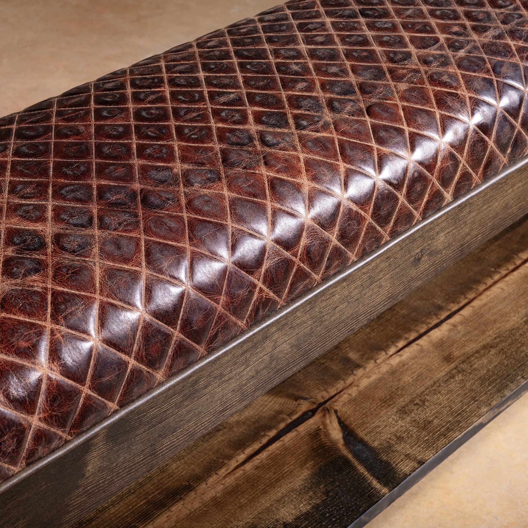 Mesa Royale Bench leather and wood craftsmanship detail