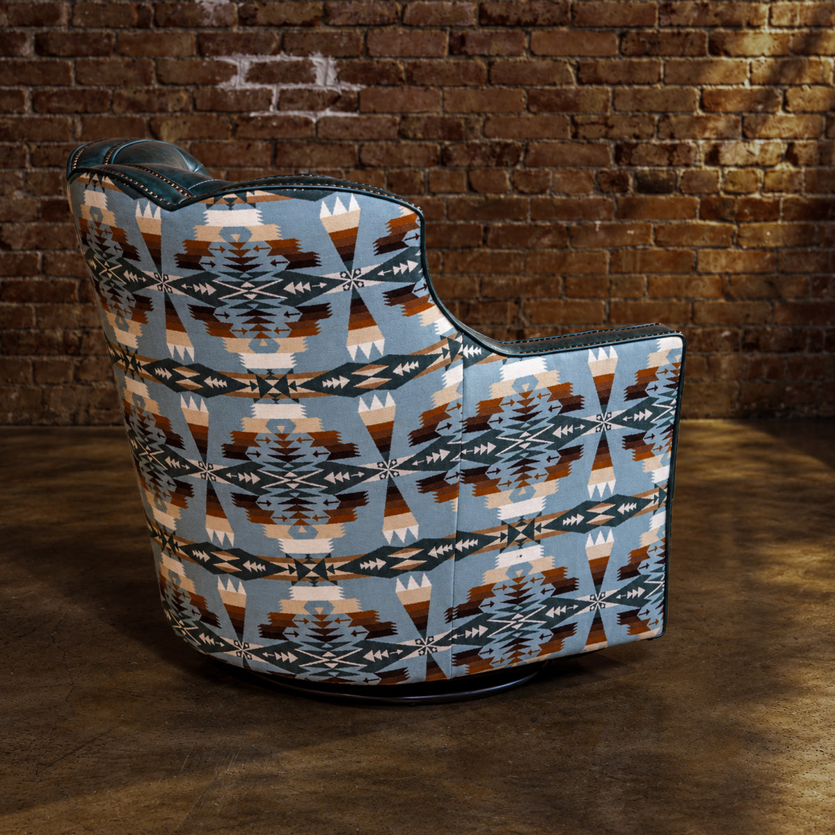 Emerald Mesa Pendleton Swivel Chair