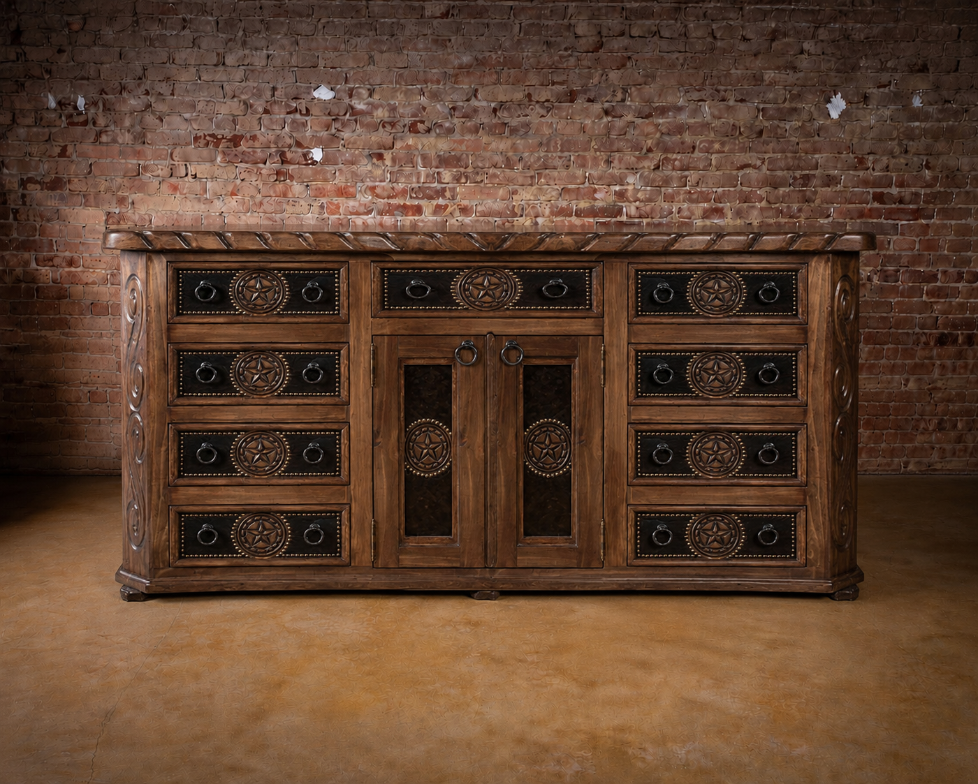 XL Cowhide Rope & Star Dresser