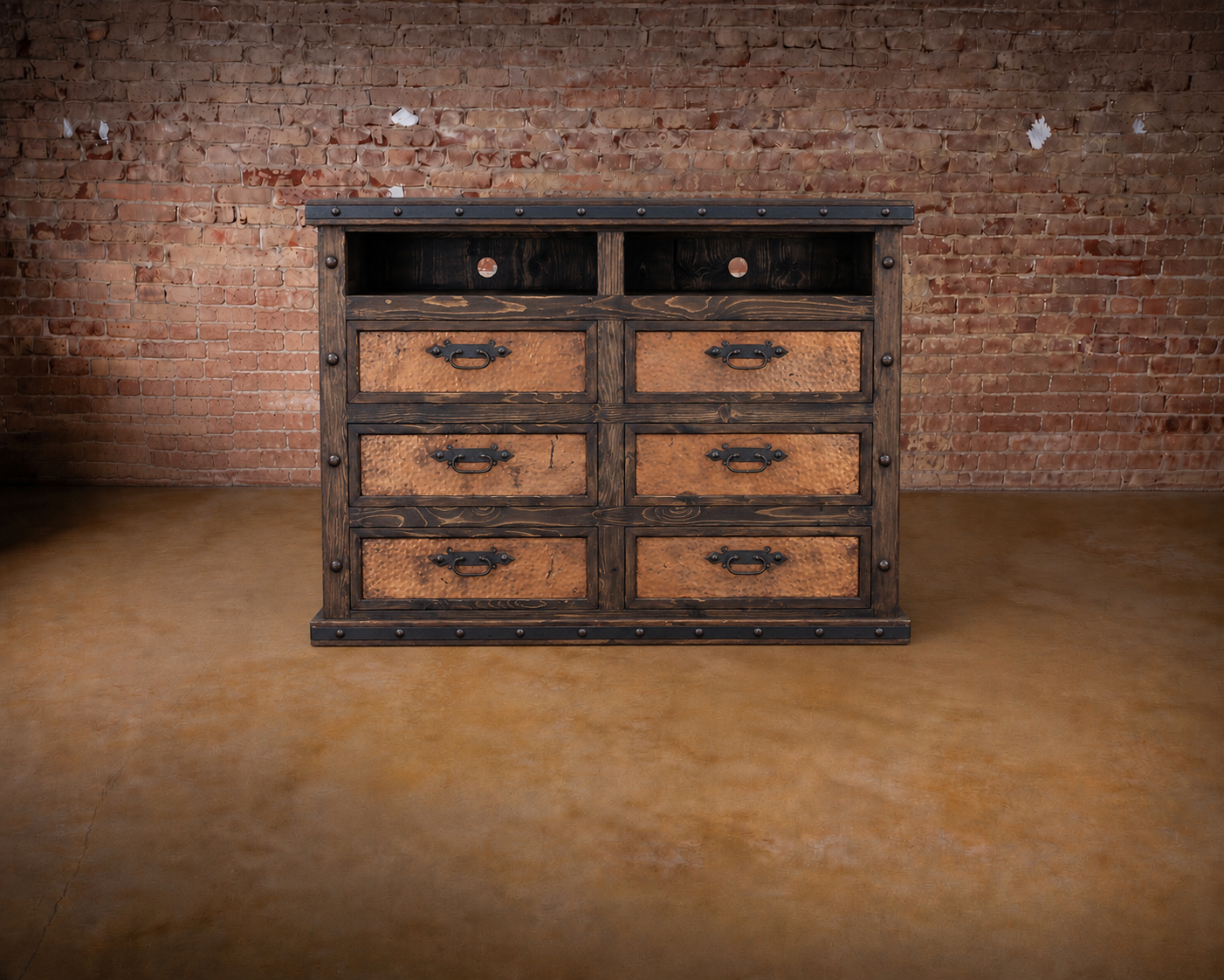 Finca Copper Media Dresser