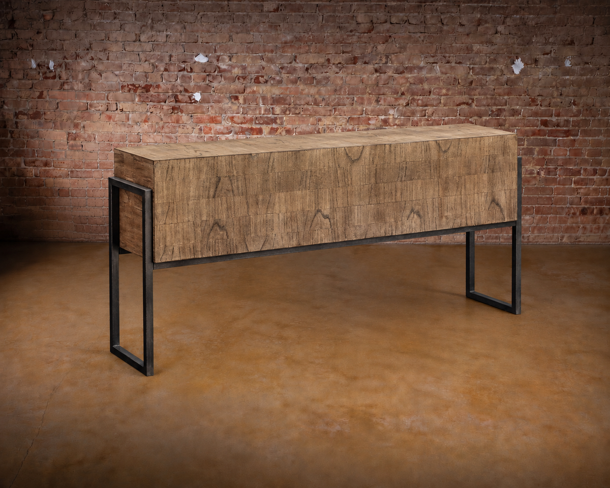 Nevis Console