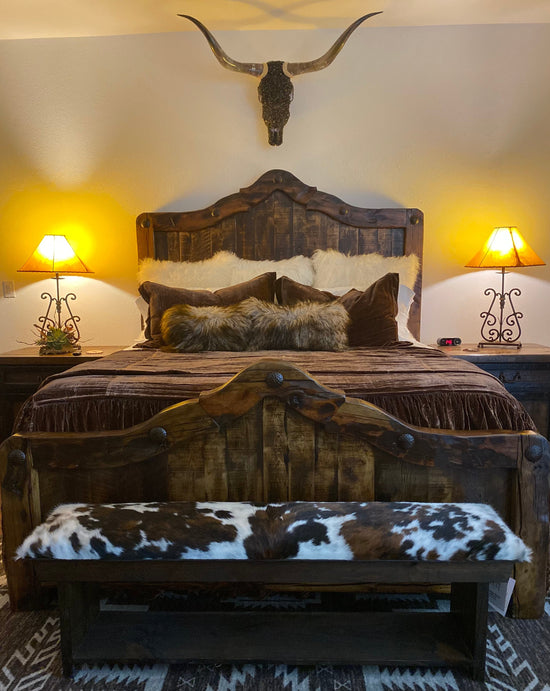 Into the West is a Fort Worth Western store specializing in custom leather furniture, western style furniture and western decor designed to make your home feel welcoming and warm. 