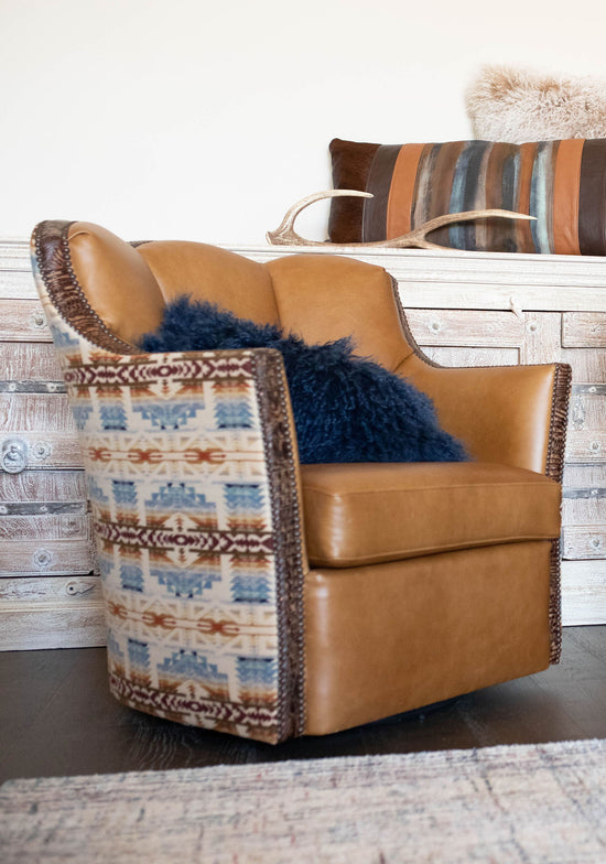 Into the West is a Fort Worth Western store specializing in custom leather furniture, western style furniture and western decor designed to make your home feel welcoming and warm. 