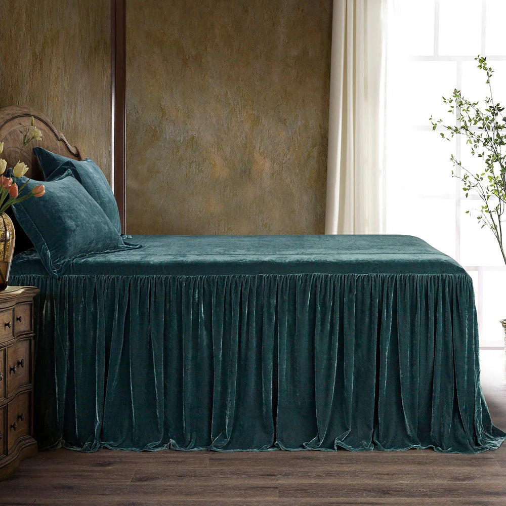 Velvet Bedspread Set