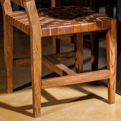 Lucca Round Dining Table