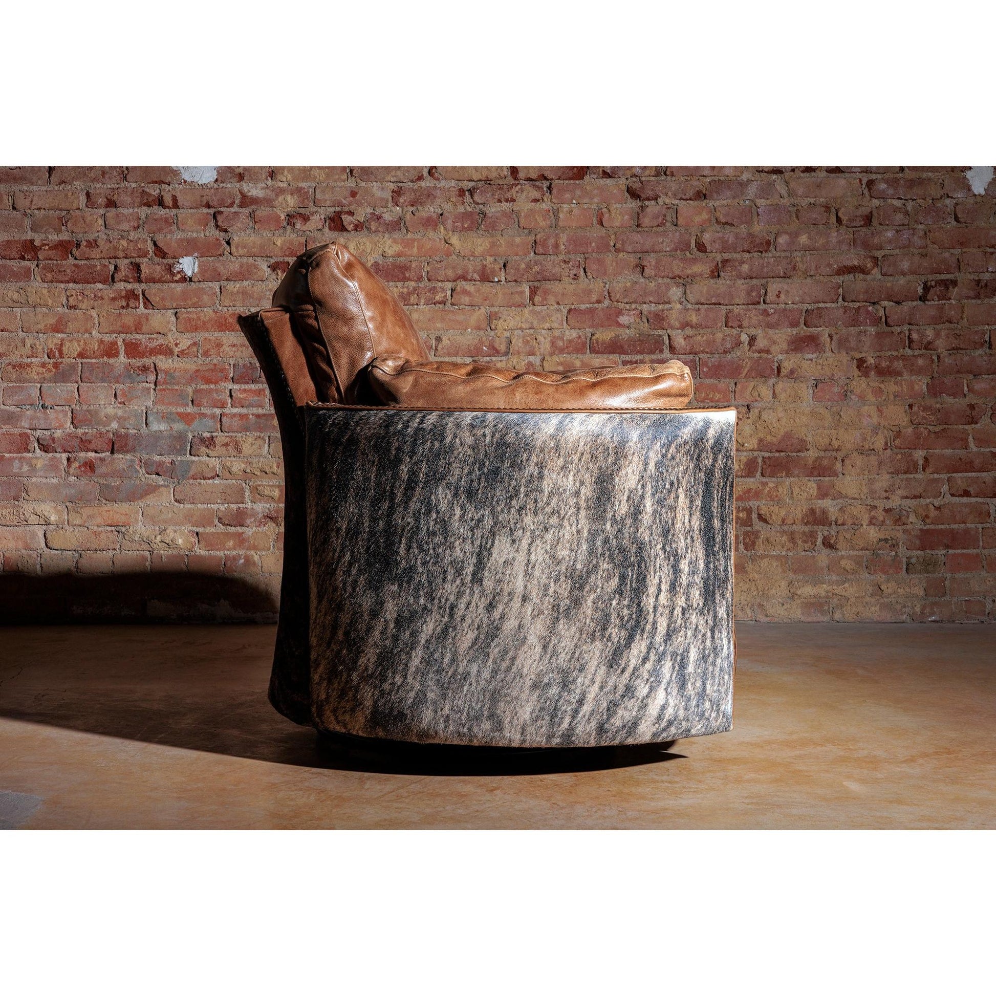 brindle-cowhide-leather-snuggler-recliner