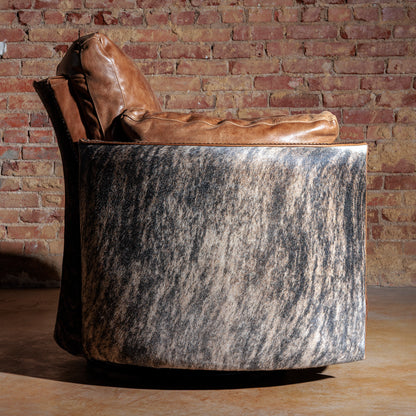 western-cowhide-swivel-chair-snuggler