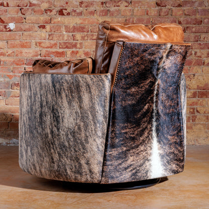 western-cowhide-swivel-chair-snuggler