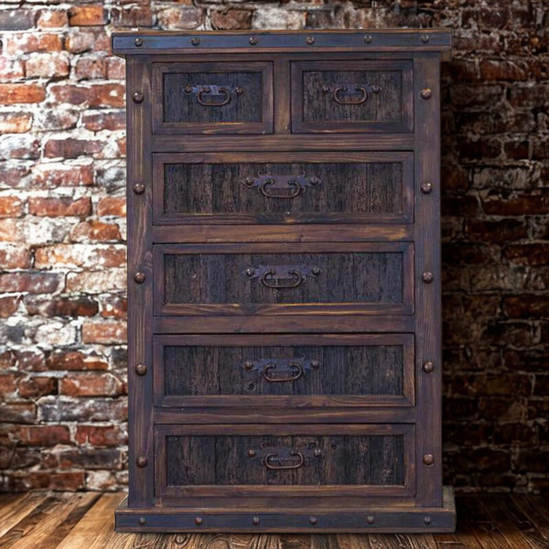Finca Chest
